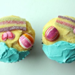 Seaside custom cupcakes